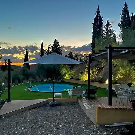 Rural Loft With Pool Views Peaceful Place Near The Center Holiday home *