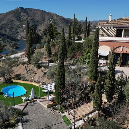 Dom wakacyjny Rural Loft With Pool Views Peaceful Place Near The Center Malaga